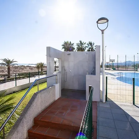 Espacio 16 - Primera Linea Playa דירה קויירה