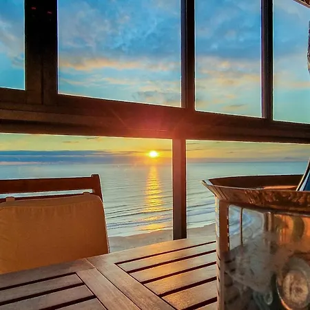 Espacio 16 - Primera Linea Playa